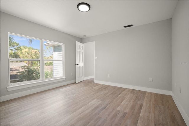 309 BATH STREET, Tarpon Springs, FL 34689