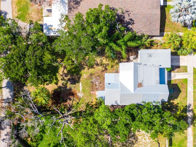 309 BATH STREET, Tarpon Springs, FL 34689