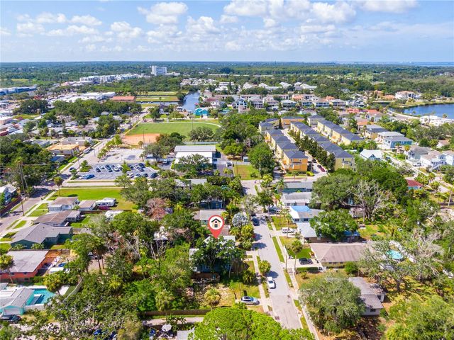 309 BATH STREET, Tarpon Springs, FL 34689