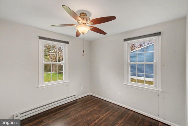 217 LOCUST AVE, Colonial Beach, VA 22443