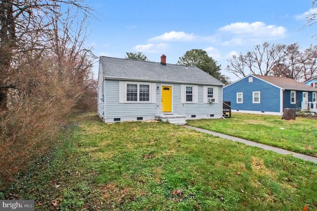 217 LOCUST AVE, Colonial Beach, VA 22443