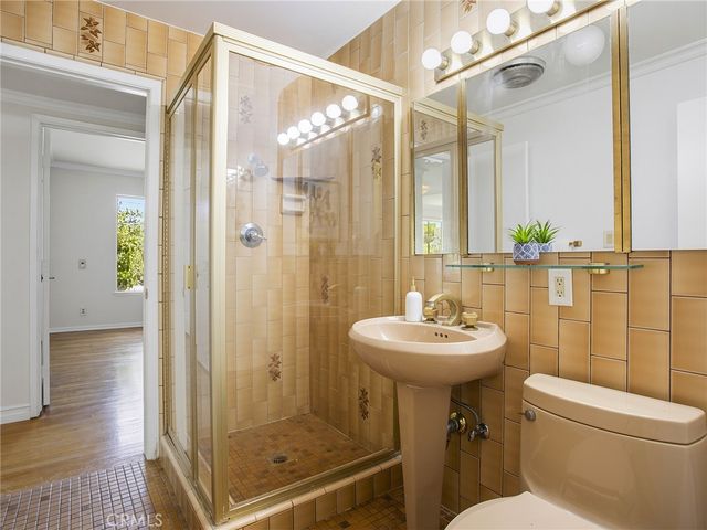 10087 Sully Drive, Sun Valley, CA 91352