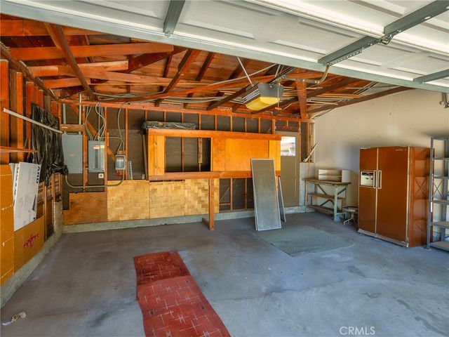 10087 Sully Drive, Sun Valley, CA 91352
