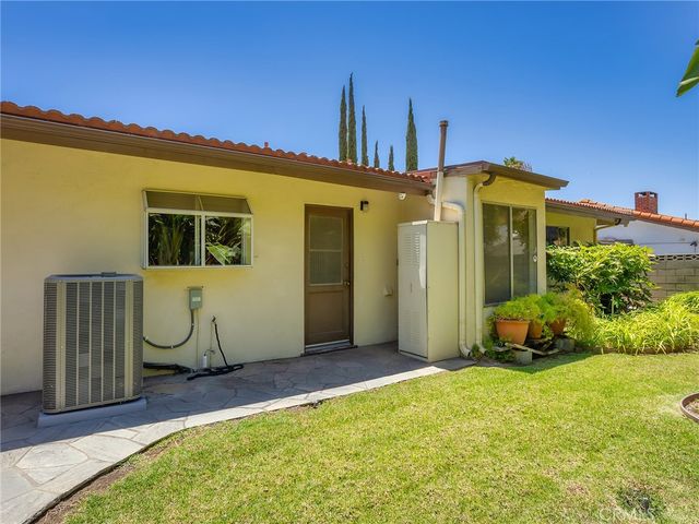 10087 Sully Drive, Sun Valley, CA 91352