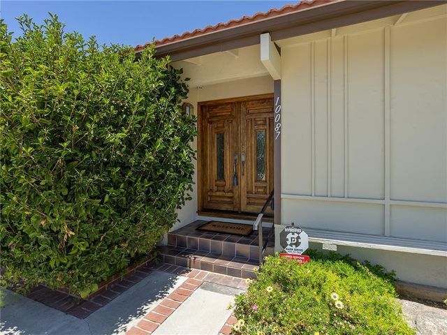10087 Sully Drive, Sun Valley, CA 91352