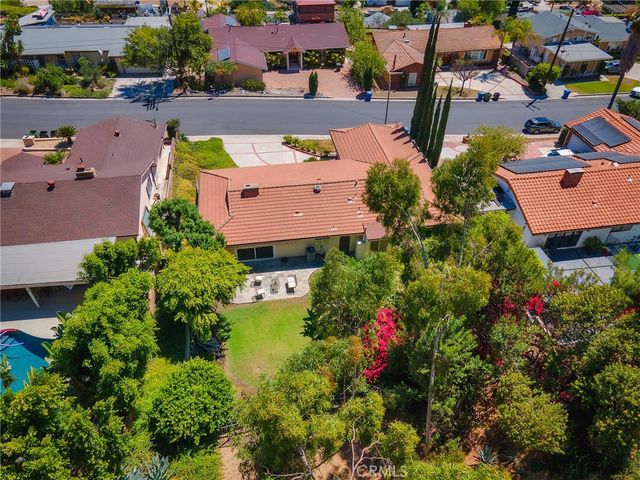 10087 Sully Drive, Sun Valley, CA 91352