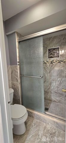 310 Michaels Court 310, Woodbridge Proper, NJ 07095