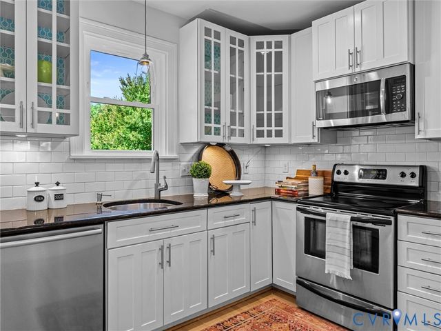 4403 W Grace St, Richmond, VA 23230