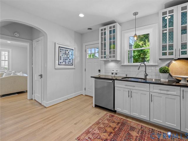 4403 W Grace St, Richmond, VA 23230