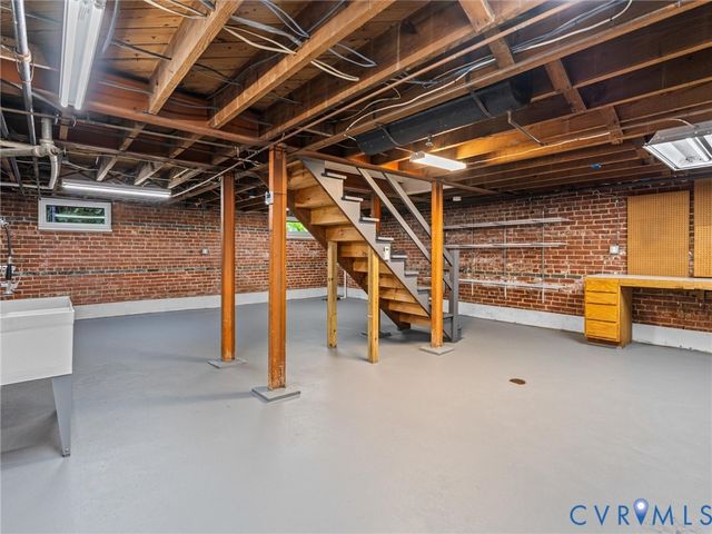4403 W Grace St, Richmond, VA 23230