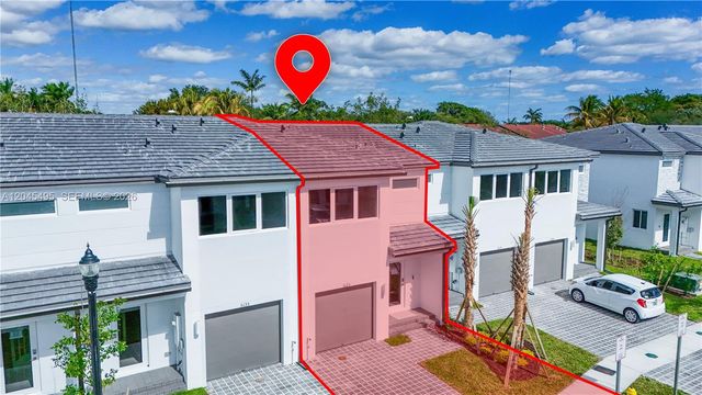 5125 SW 37th St, Pembroke Park, FL 33023