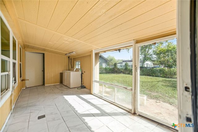 1408 Holloman Drive, Port Lavaca, TX 77979