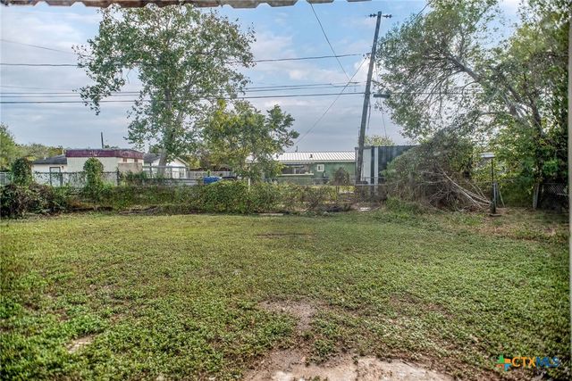 1408 Holloman Drive, Port Lavaca, TX 77979