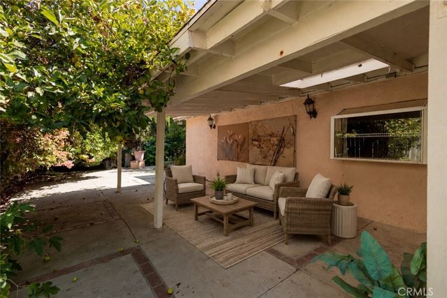 18129 Delano, Reseda, CA 91335