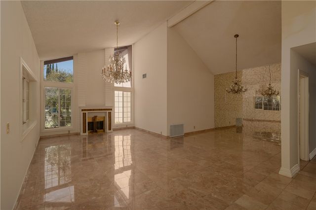 18129 Delano, Reseda, CA 91335