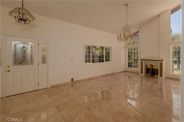 18129 Delano, Reseda, CA 91335
