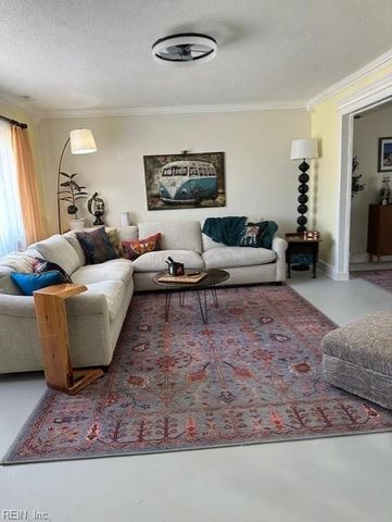 4391 Hialeah DR, Virginia Beach, VA 23464