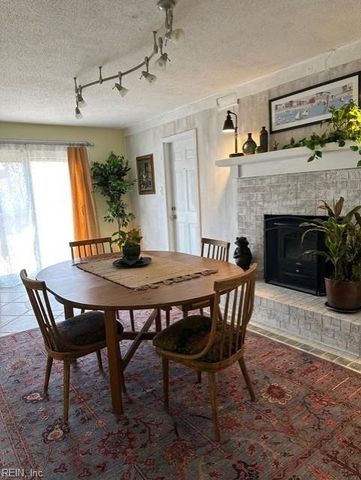 4391 Hialeah DR, Virginia Beach, VA 23464