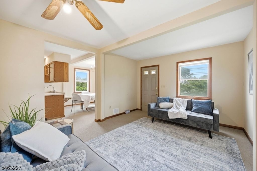 70 Rowland Ave, Clifton City, NJ 07012 — photo 4