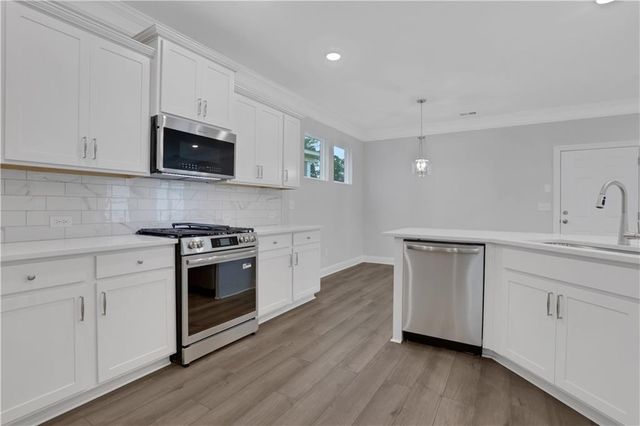 144 Marble Tree Way, Ball Ground, GA 30107