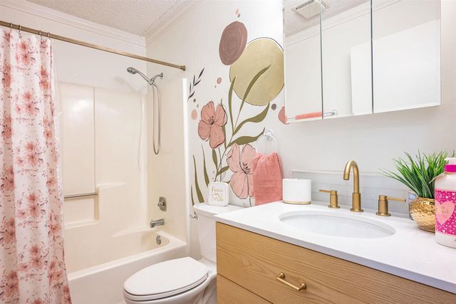 8 Elm Trail, Wisconsin Dells, WI 53965