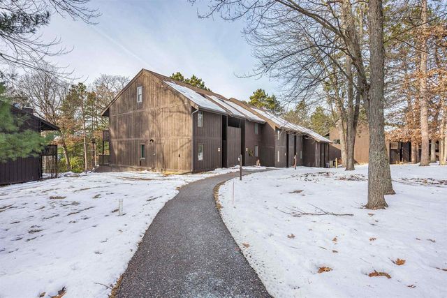 8 Elm Trail, Wisconsin Dells, WI 53965