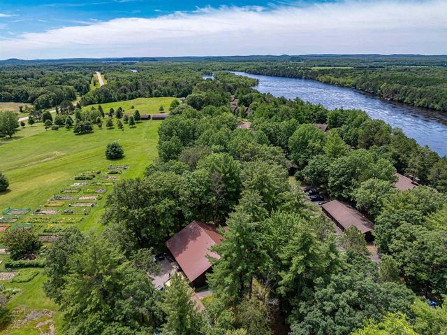 8 Elm Trail, Wisconsin Dells, WI 53965