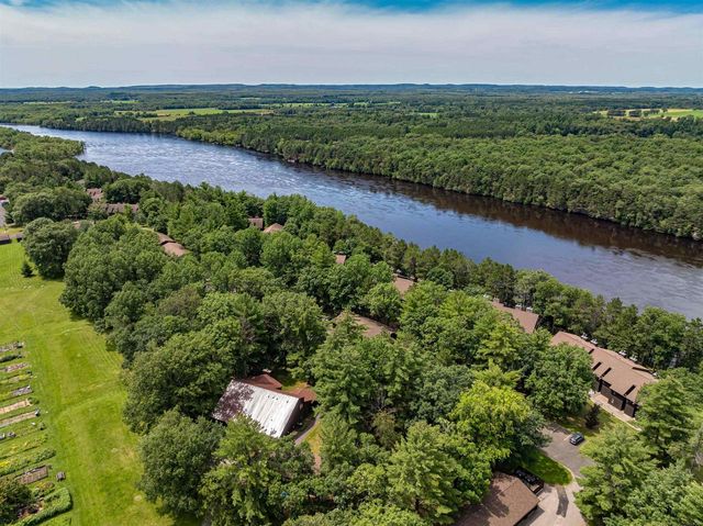 8 Elm Trail, Wisconsin Dells, WI 53965