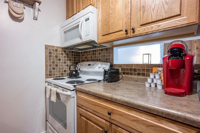 8 Elm Trail, Wisconsin Dells, WI 53965