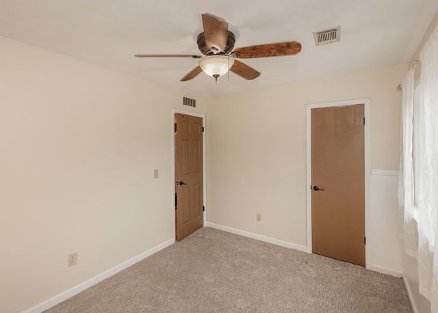 1211 48th Avenue 26, East Moline, IL 61244