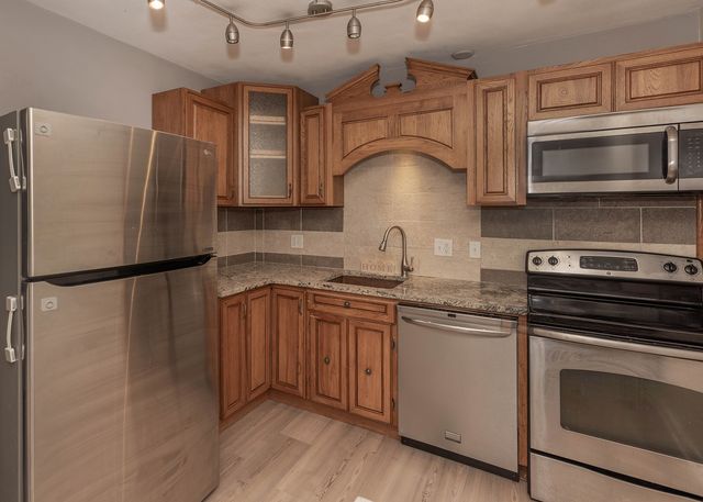 1211 48th Avenue 26, East Moline, IL 61244