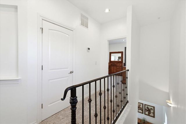 501 S Fretz Avenue, Edmond, OK 73003