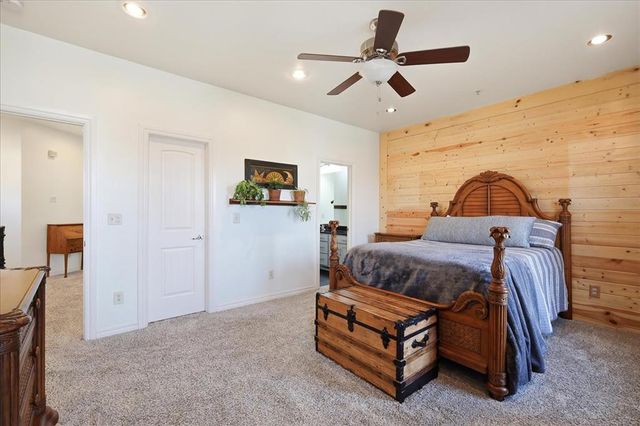 501 S Fretz Avenue, Edmond, OK 73003