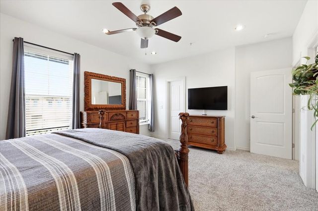 501 S Fretz Avenue, Edmond, OK 73003