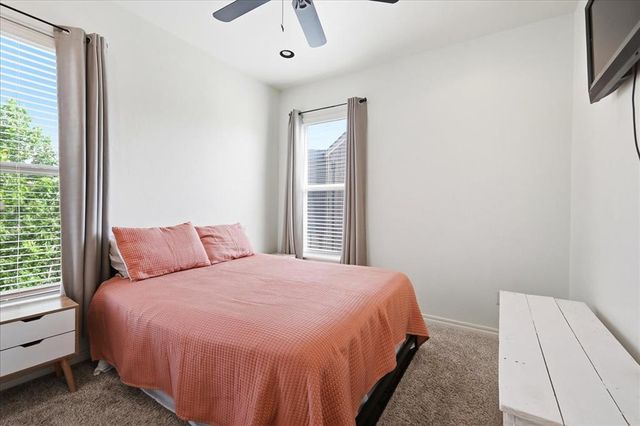 501 S Fretz Avenue, Edmond, OK 73003