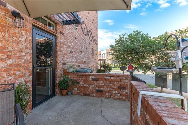 501 S Fretz Avenue, Edmond, OK 73003