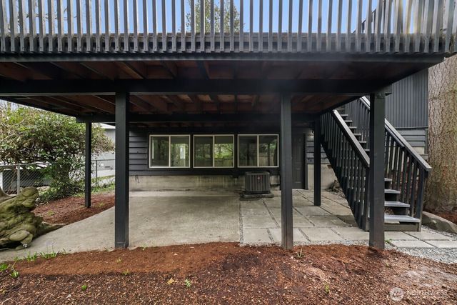 1302 SW 125th Place, Burien, WA 98146