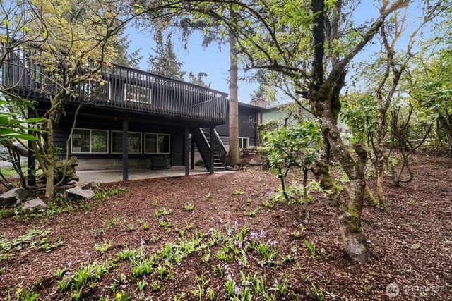 1302 SW 125th Place, Burien, WA 98146