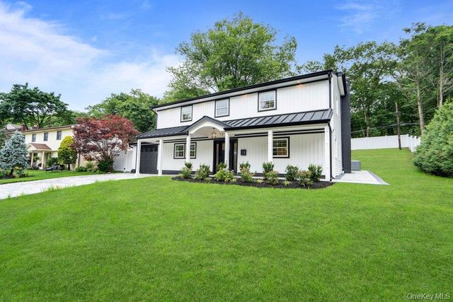 12 E Park Drive, Old Bethpage, NY 11804