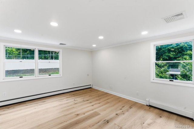 12 E Park Drive, Old Bethpage, NY 11804