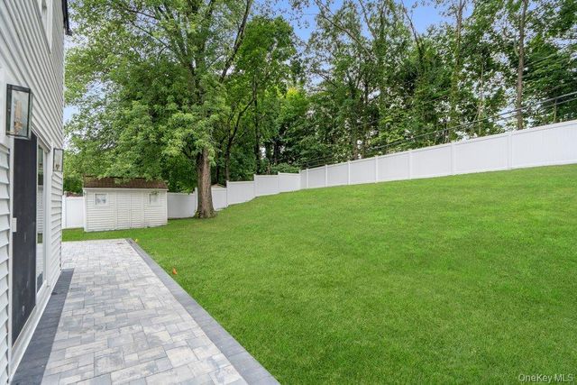 12 E Park Drive, Old Bethpage, NY 11804