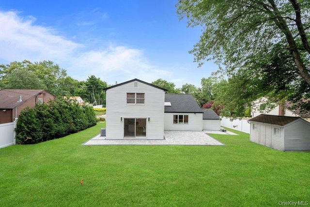 12 E Park Drive, Old Bethpage, NY 11804