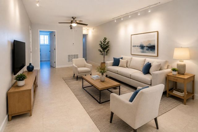 1900 NE 8th Court 204, Fort Lauderdale, FL 33304