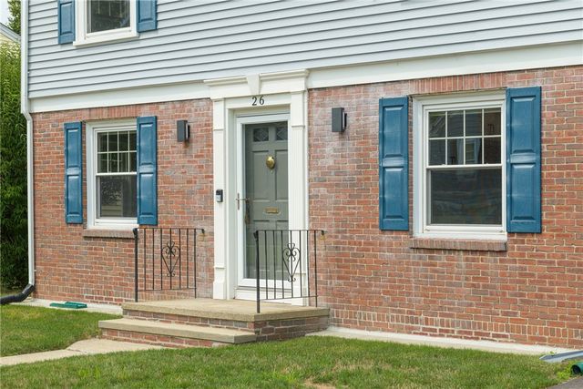 26 Tryon Avenue, East Providence, RI 02916