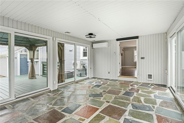 26 Tryon Avenue, East Providence, RI 02916