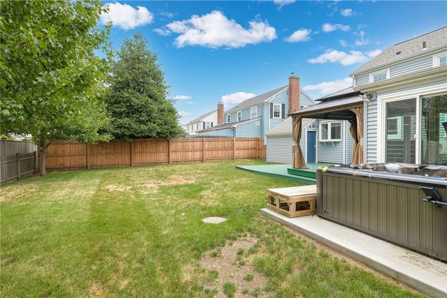 26 Tryon Avenue, East Providence, RI 02916