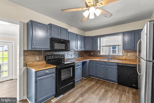 711 YORK ST, Hanover, PA 17331