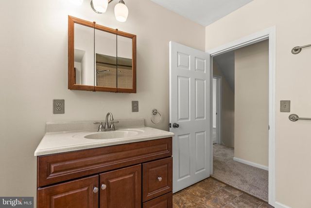 711 YORK ST, Hanover, PA 17331