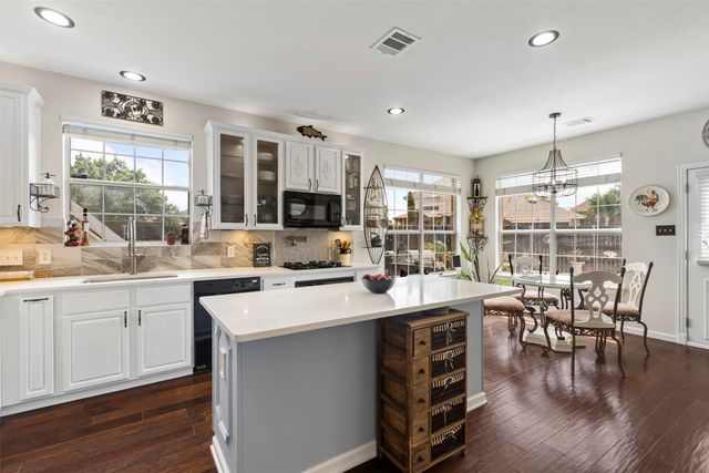 3014 Bluewood Drive, Rowlett, TX 75089
