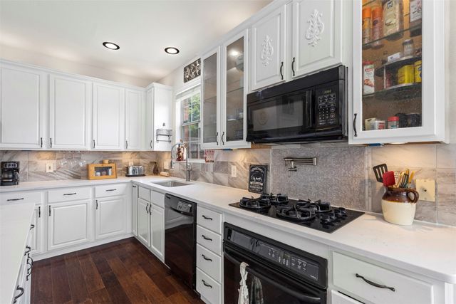 3014 Bluewood Drive, Rowlett, TX 75089